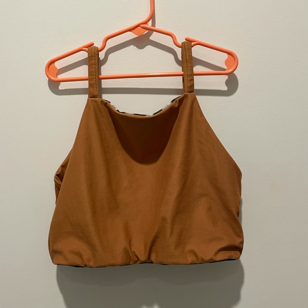 Wolven reversible sports bra
